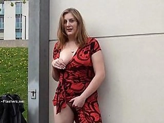 Longhaired  Jannas public getting off