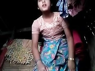 Sexy Village Ladki Unsheathing Pussy