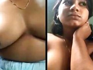 Desi stunner unveils Hardcore bosoms on