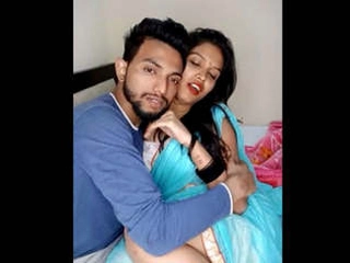 Sultry duo loves romantic love making