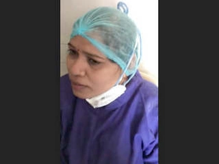 Desi nurse gives physician a oral job in
