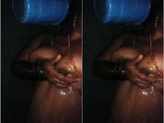Tamil wifey taking bathtub in the