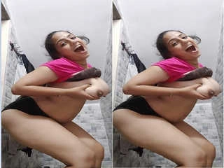 Heavy first-timer movie of Indian girl