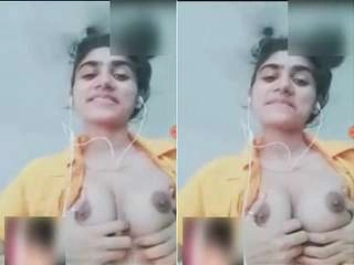 Sensational vid of a uber-cute desi gal