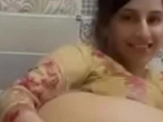 Desi honey takes insane selfies and