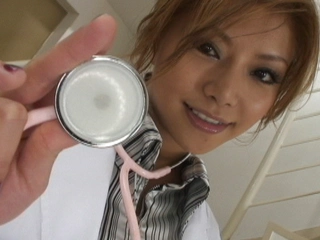 Sexy Doctor Akane Hotaru smokes while