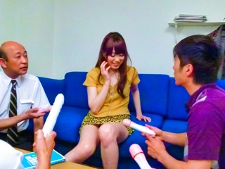 Moe Sakura gives men a japan blowage